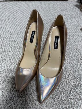 Nine West Iridescent Rose Gold Pointed-Toe Pumps